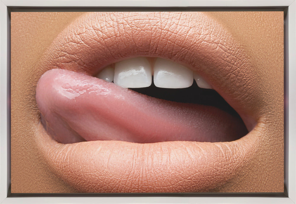 Macro beauty Wall Artwork In Black Floating Frame