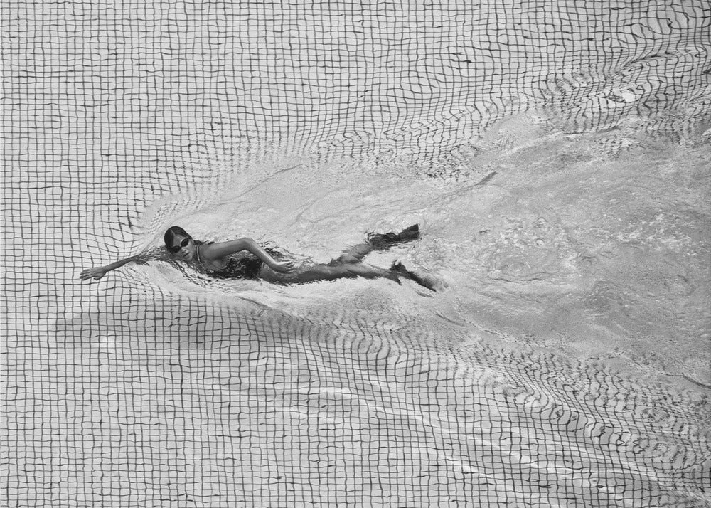 Wall art Breaking the net Canvas Print